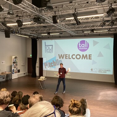 Mark Makin speaking to a room full of Pitch Up delegates